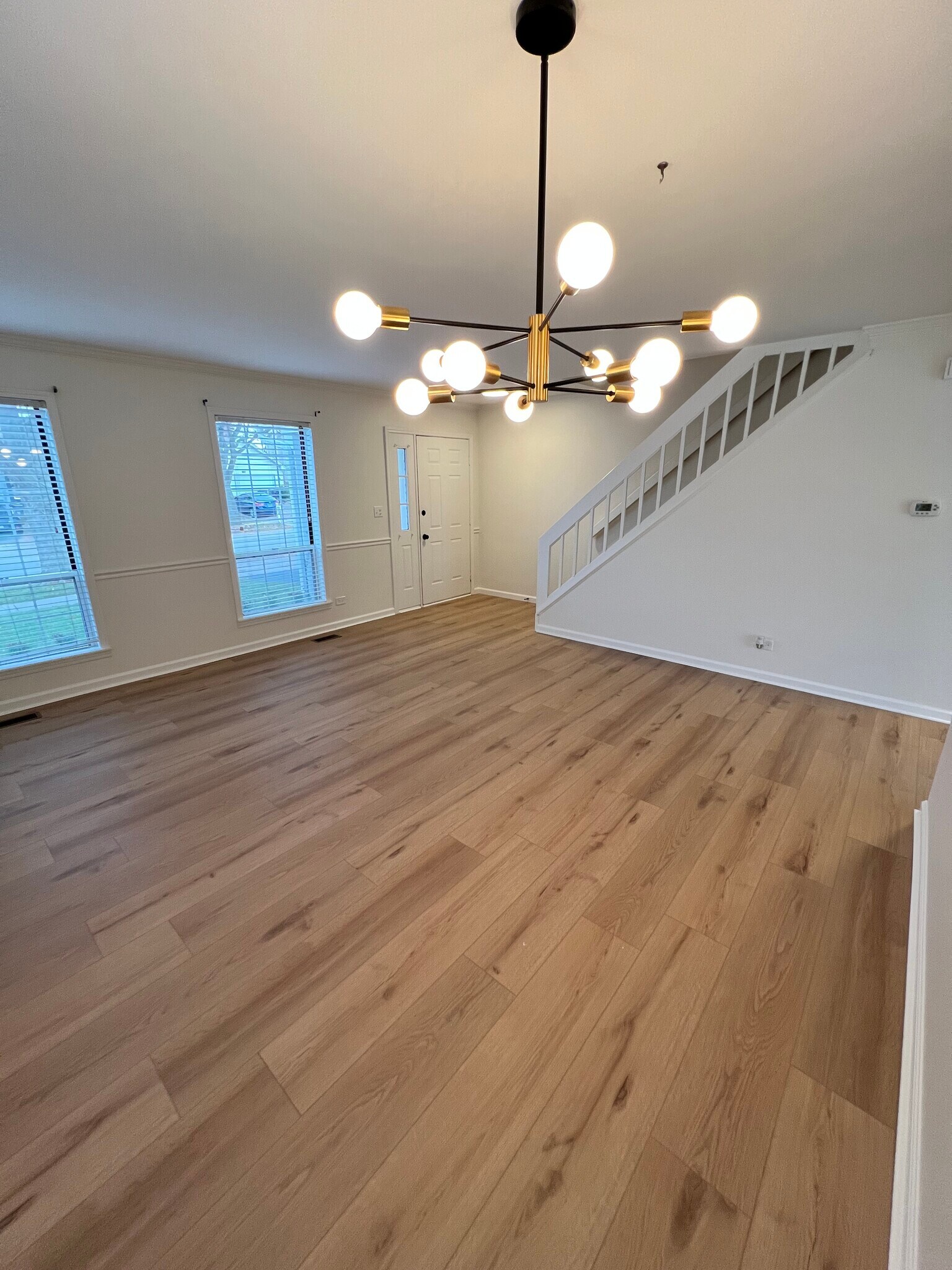 Building Photo - 666 Mariner Dr