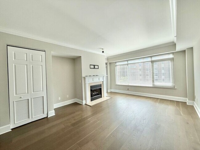 Primary Photo - 510 Glenwood Ave
