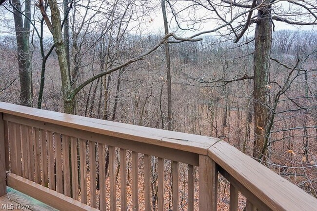 Building Photo - 3729 Edgehill Dr