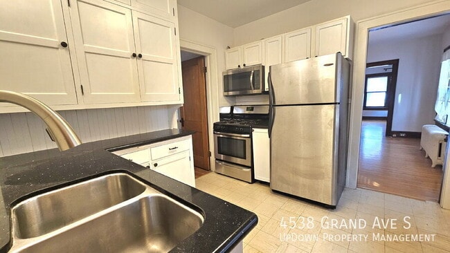 Building Photo - 4538 Grand Ave S