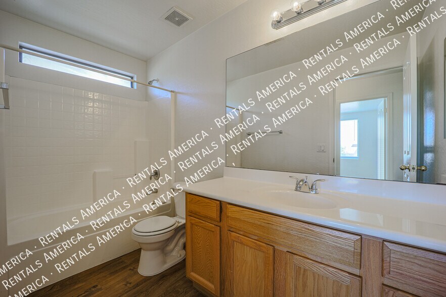 Building Photo - 3218 N 127th Ln