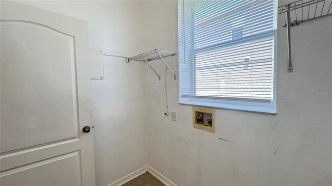 Building Photo - 806 Lost Grove Cir