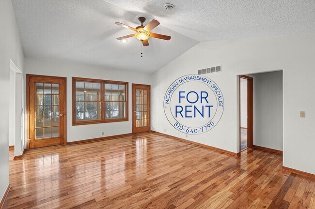 Building Photo - 3175 Rotterdam Dr