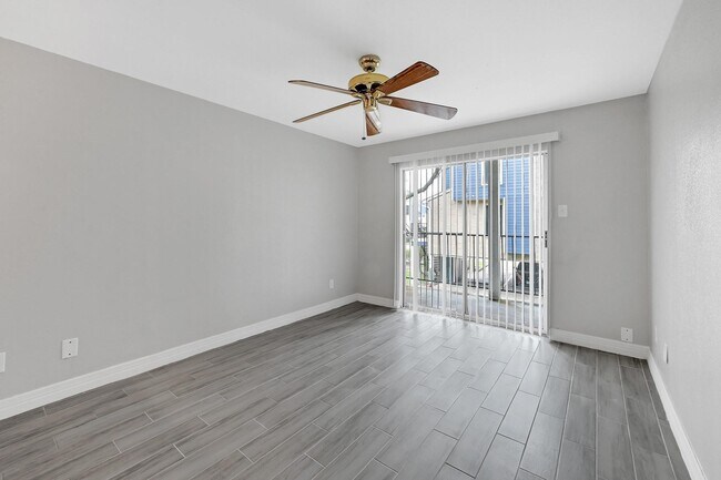 Building Photo - 18519 Egret Bay Blvd