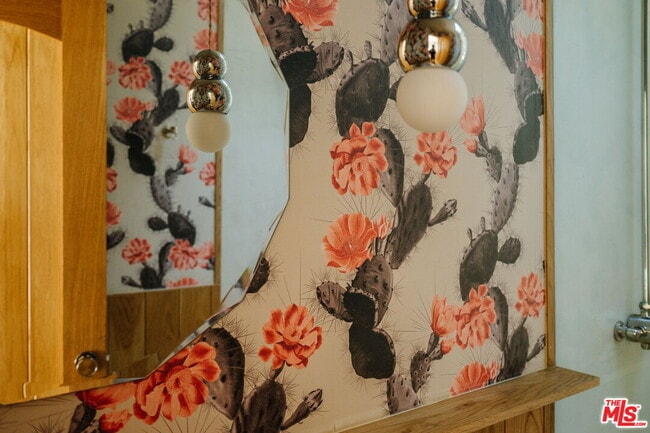 Building Photo - 2640 Clyde Ave