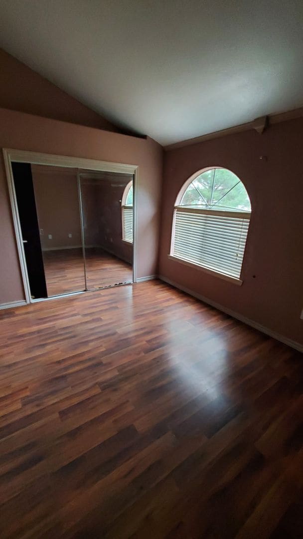 Building Photo - 304 Calle Al Rumbo