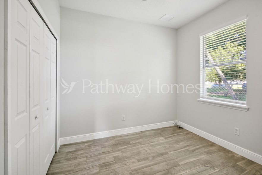 Building Photo - 2219 Bancroft Blvd