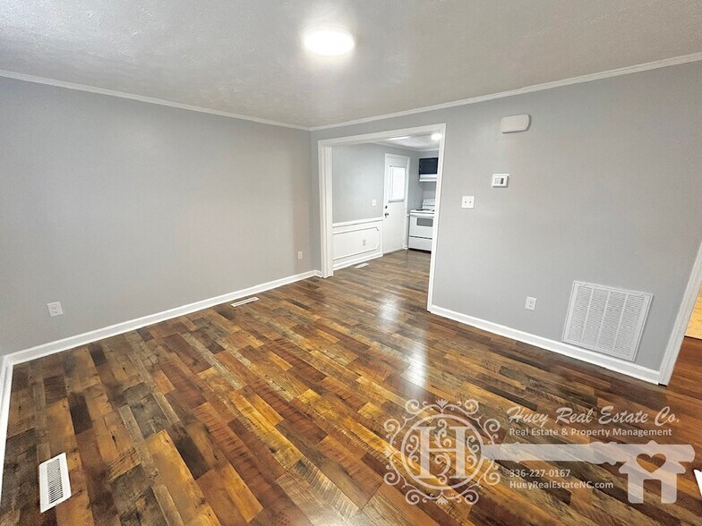 Building Photo - 201 E Gilbreath St