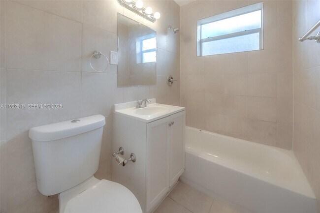 Building Photo - 2781 NW 13th Ct