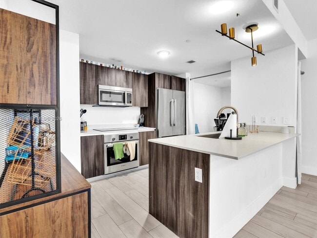 Building Photo - 488 NE 18th St