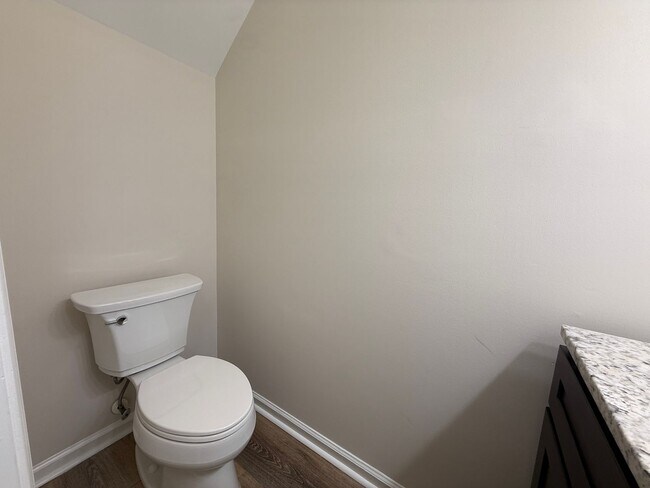 Building Photo - 3404 Laurenhurst Ln
