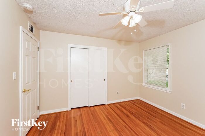Building Photo - 308 Orange Cir