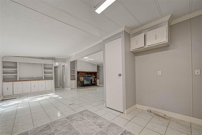 Building Photo - 14572 Hasara Ln