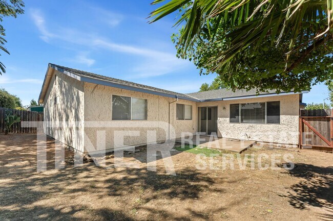 Building Photo - 10237 Country Way