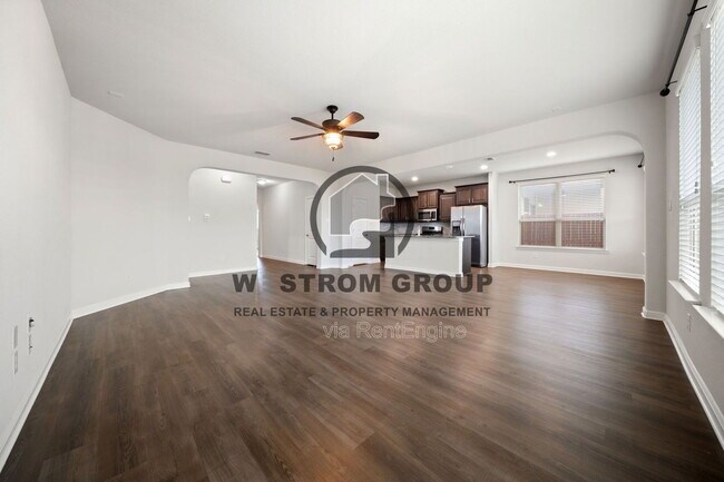 Building Photo - 1036 Cushing Dr