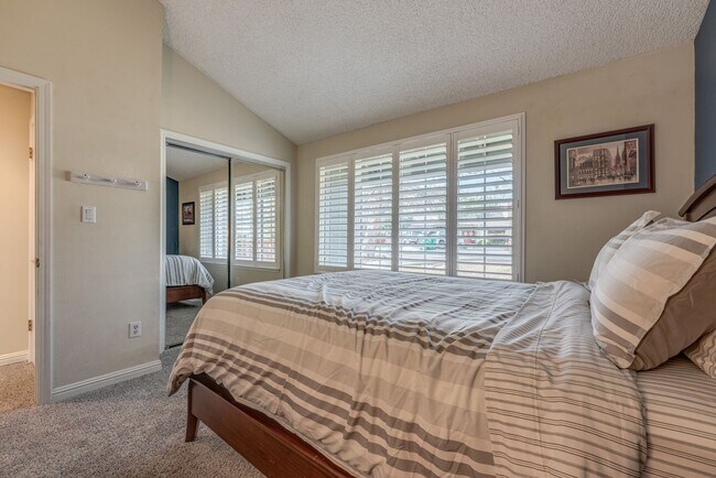 Building Photo - 6328 Windy Meadow Dr