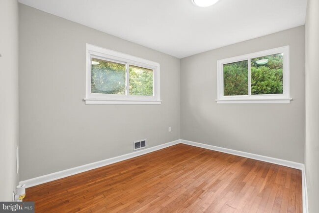 Building Photo - 10705 Lockridge Dr
