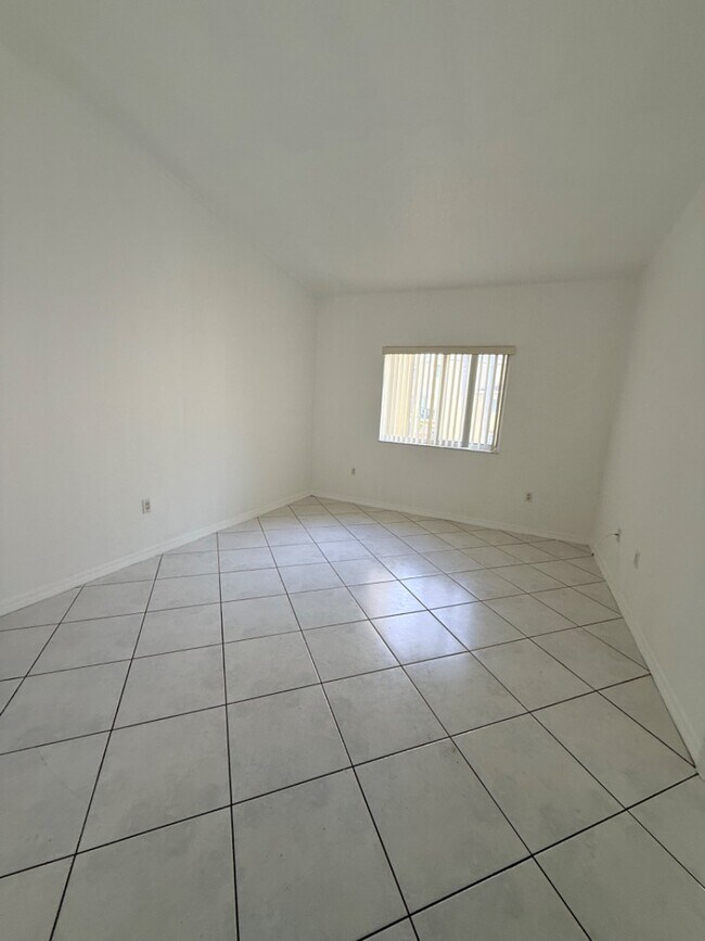 Building Photo - 12625 SW 91st St