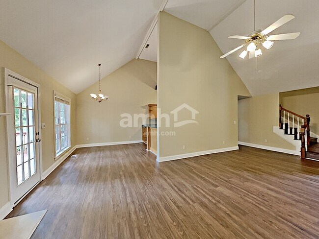 Building Photo - 2098 Prescott Way