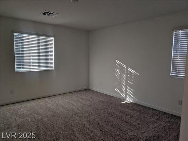 Building Photo - 246 Kobuk Ave