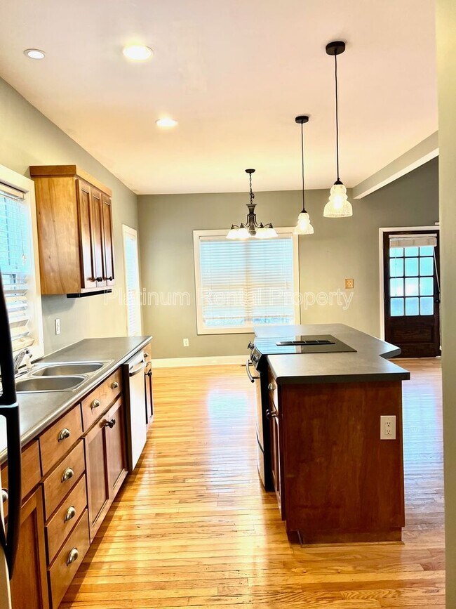 Building Photo - 265 Rosa Nell Howard St