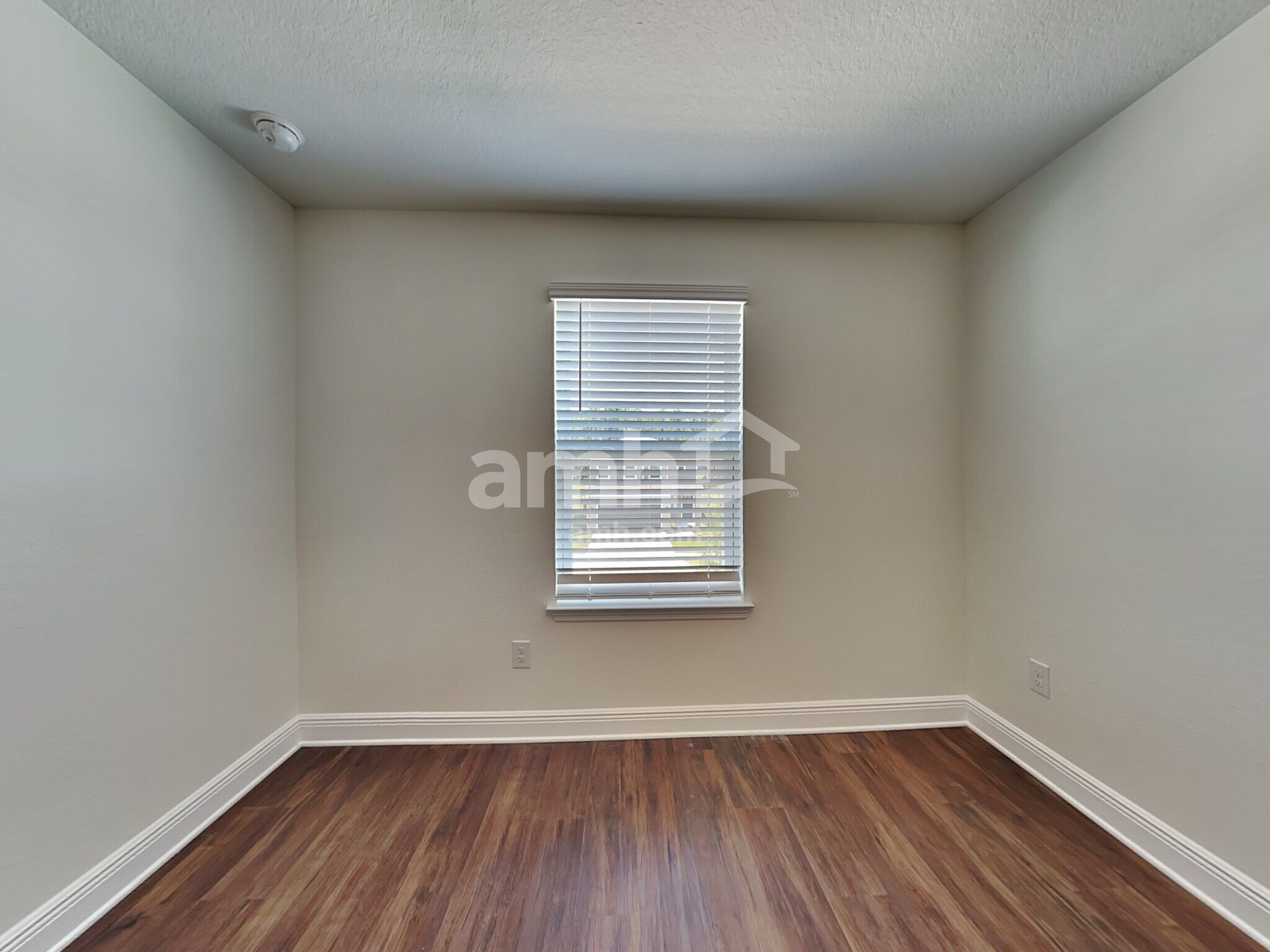 Building Photo - 27280 St Andrews Ave