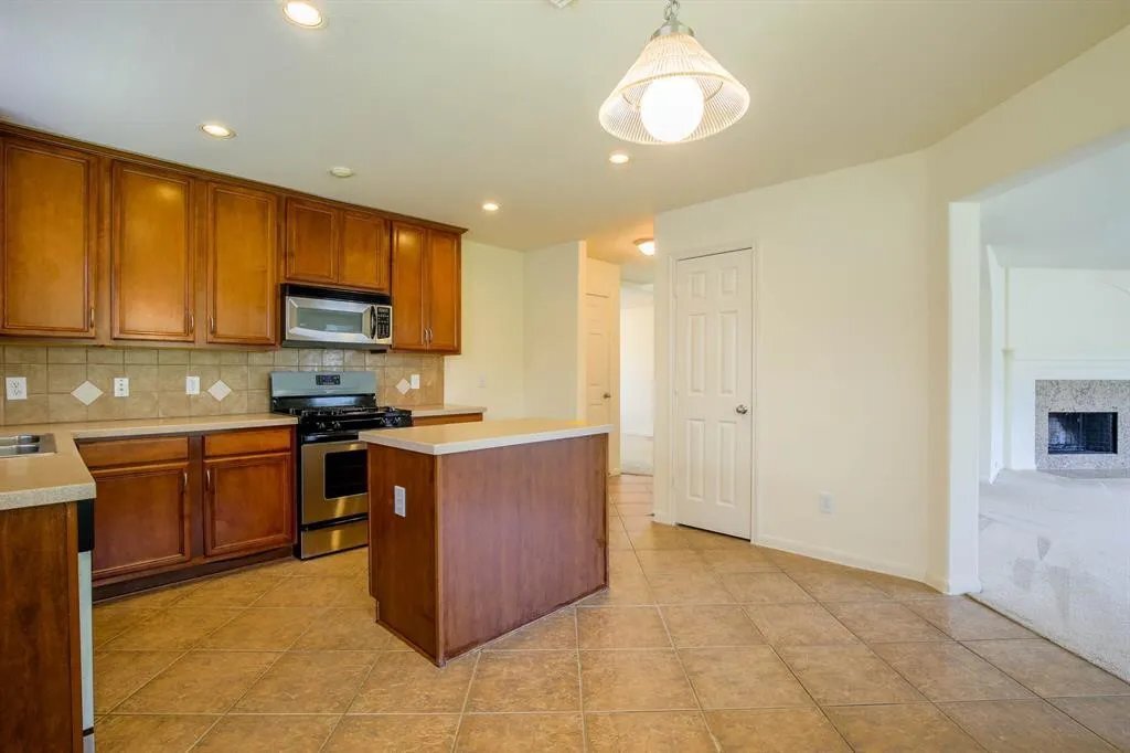 Building Photo - 17031 Sperry Landing Dr