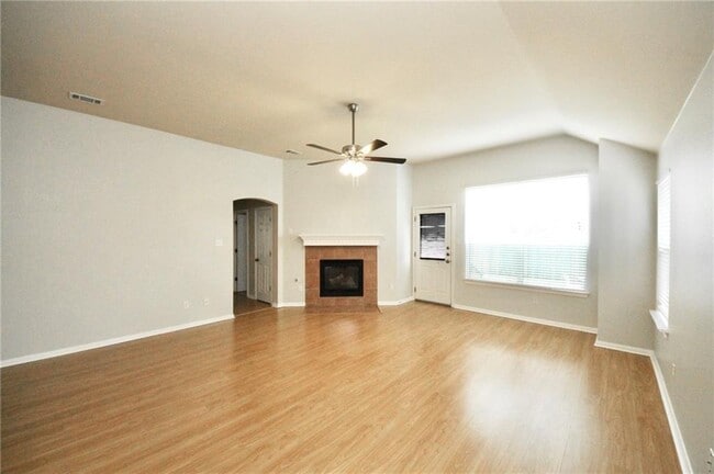 Building Photo - 3728 Pine Needle Cir