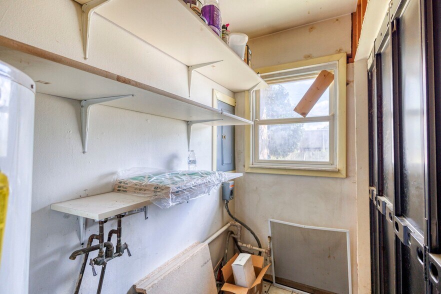 Building Photo - 3205 Menominee Ave