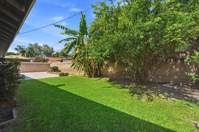 Building Photo - Remodeled 3 Bedroom Home on Quiet Cul-de-Sac in Garden Grove