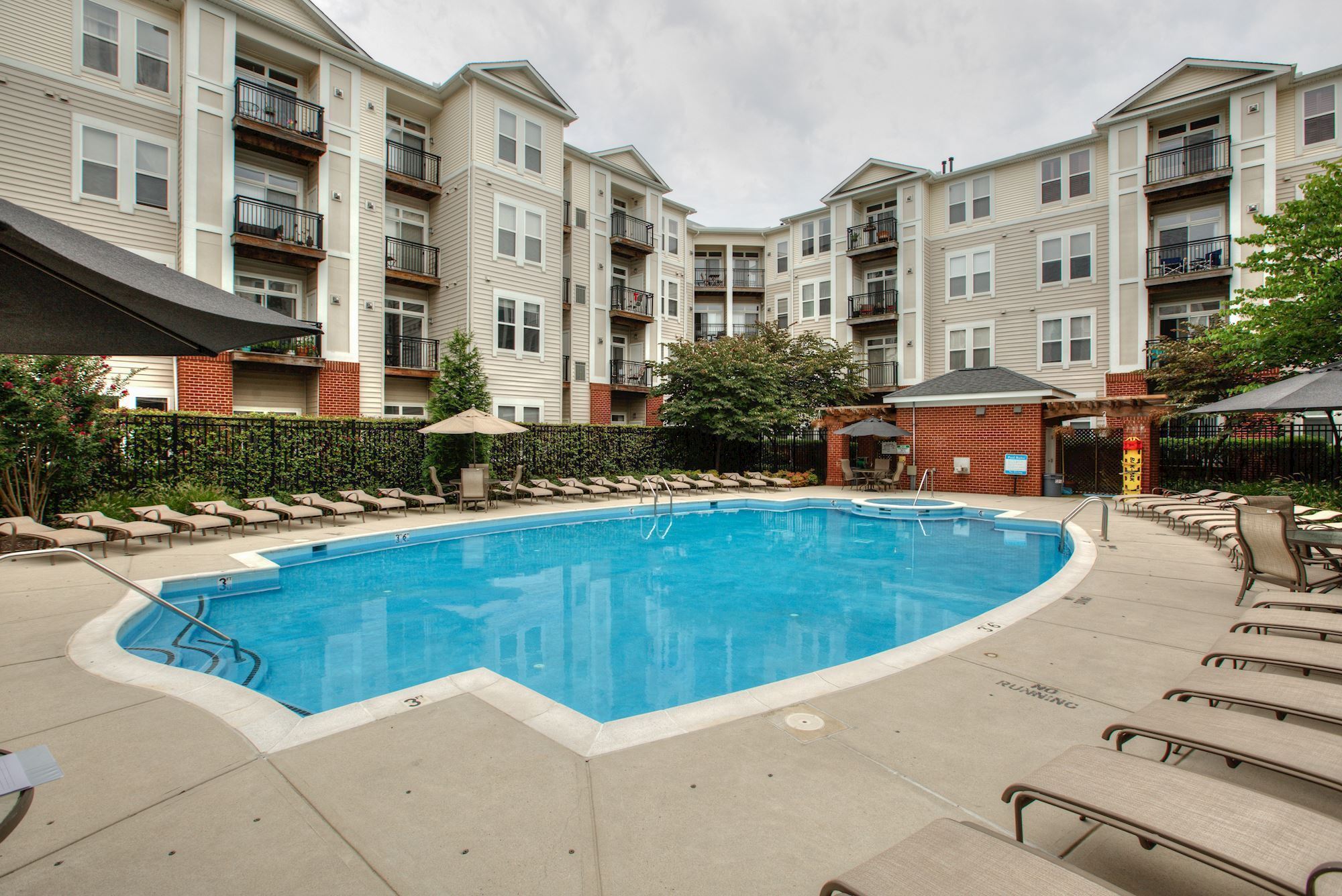 Building Photo - 2665 Prosperity Ave