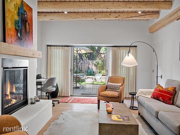 Building Photo - 1 br, 2 bath Condo - 841 East Alameda Stre...