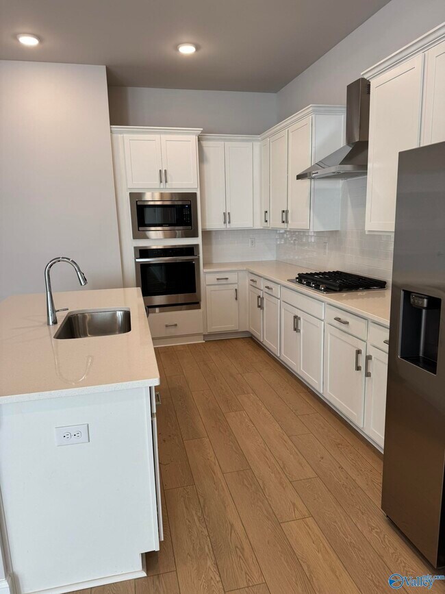 Building Photo - 131 Moss Brk Ln