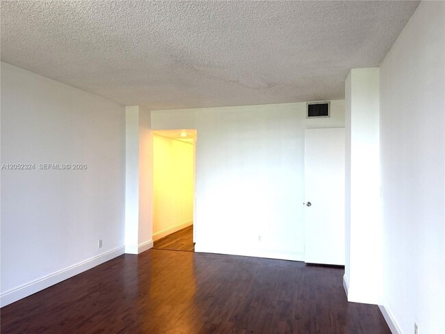 Building Photo - 3800 N Hills Dr