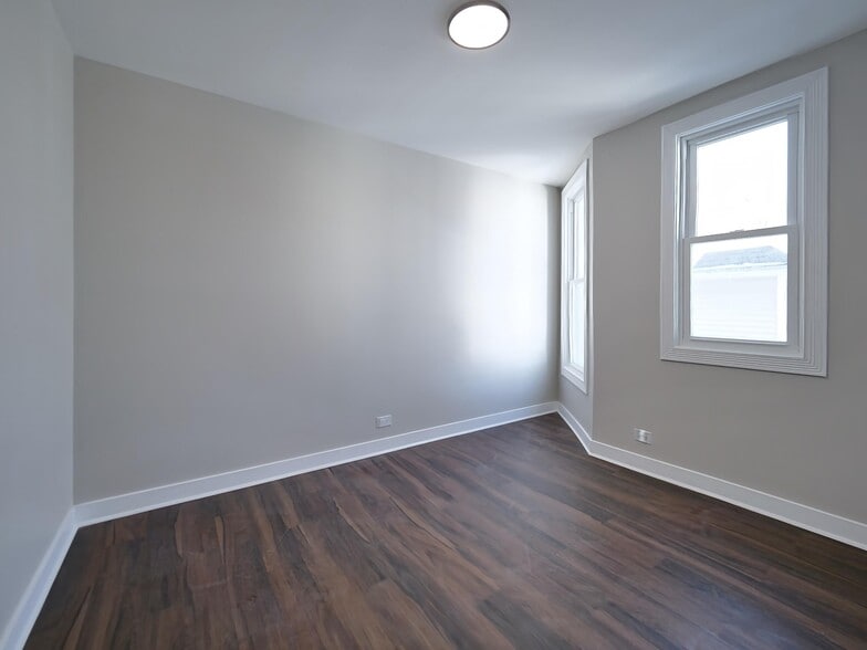 Building Photo - 149 N Waller Ave