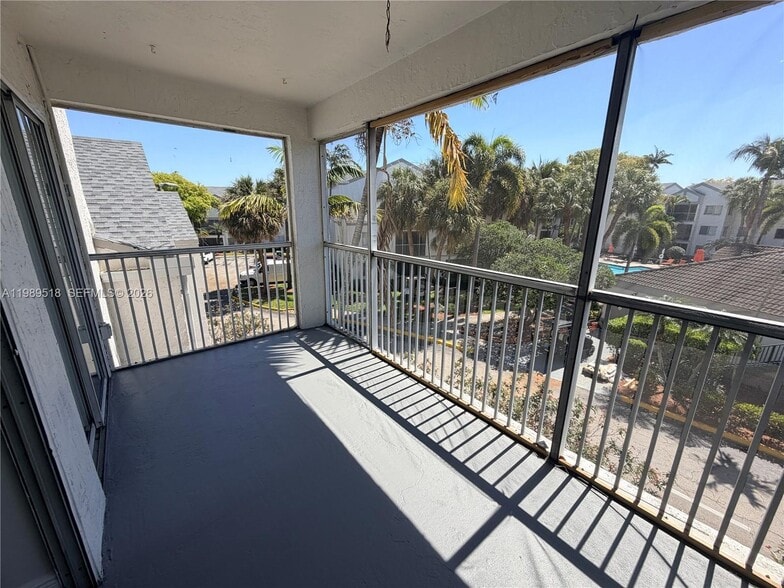 Building Photo - 5720 Rock Island Rd