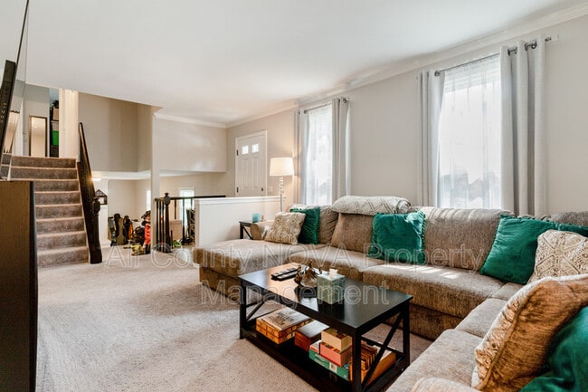 Building Photo - 12112 Amblewood Dr