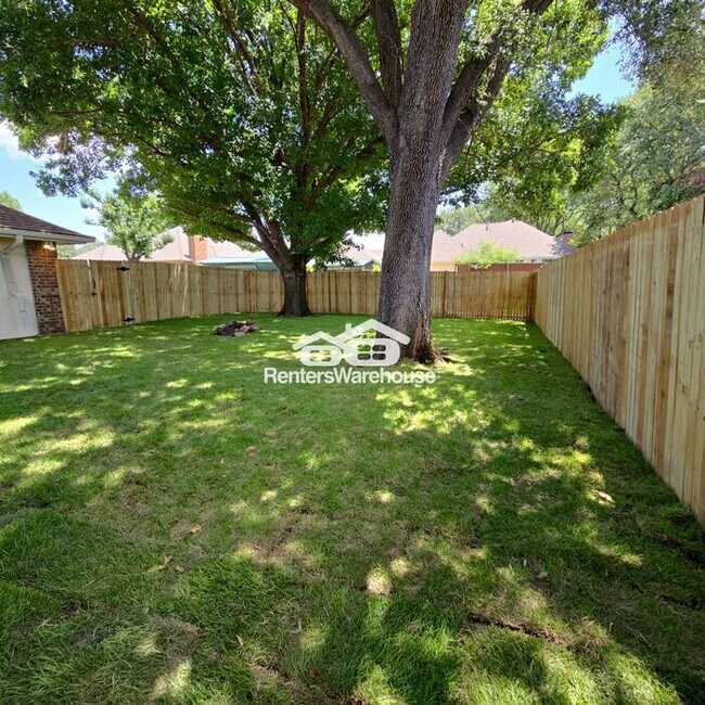 Building Photo - FOR RENT - MOVE IN READY - 3BEDS 2BATHS