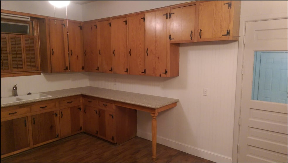 Kitchen - 4016 46th St