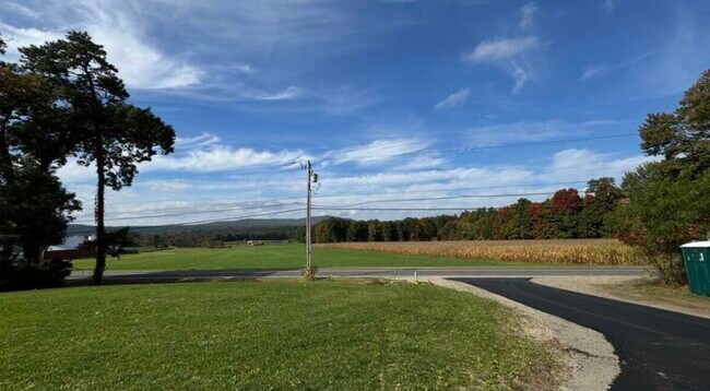 Building Photo - 58 Pleasant St