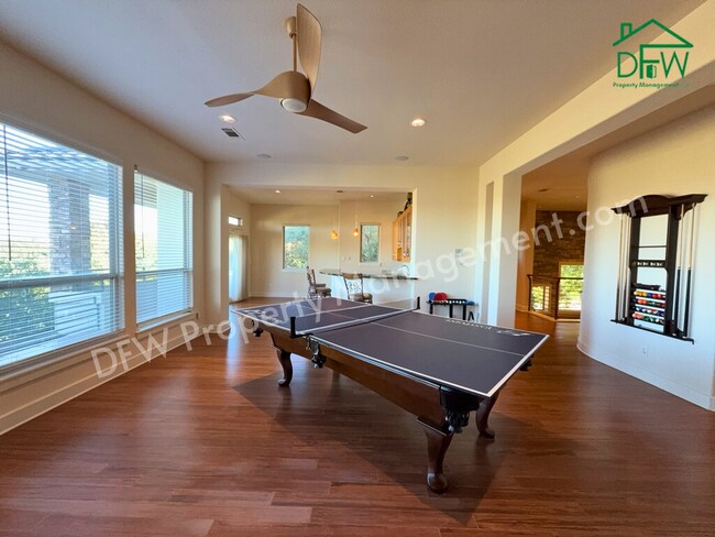 Building Photo - 4 Bedroom, 4 1/2 Bathroom Home with Pool for Lease in Irving