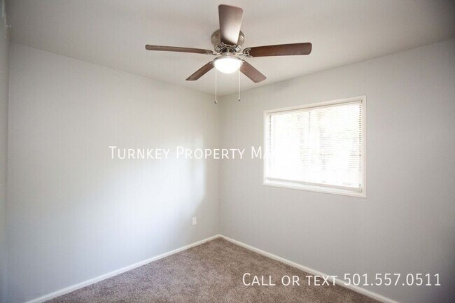 Building Photo - 6 Edgemont Dr