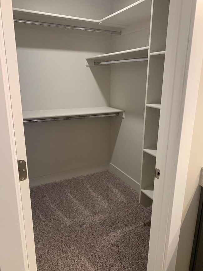 Building Photo - Beautiful Town home in Cedar City