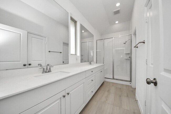 Building Photo - 15623 Red Panda Rd