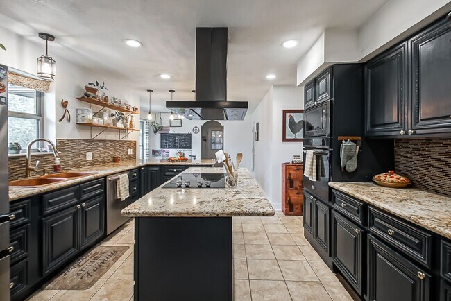 Building Photo - 12723 Pleasant Ridge Dr