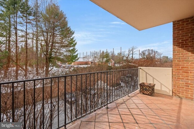 Building Photo - 8101 Connecticut Ave