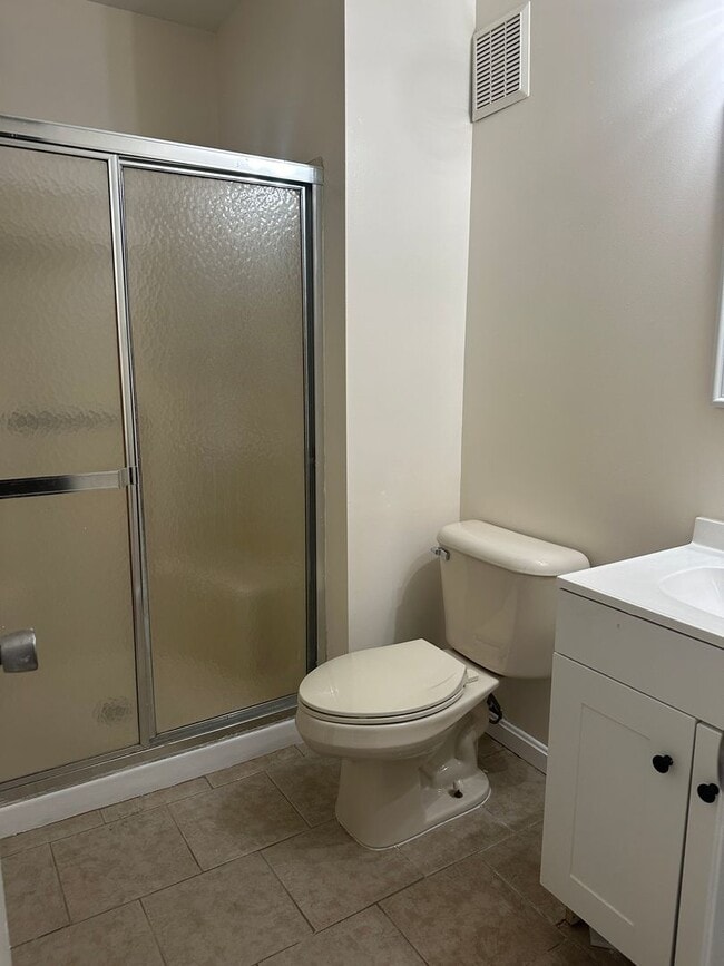 Building Photo - 114 Timberlake Terrace