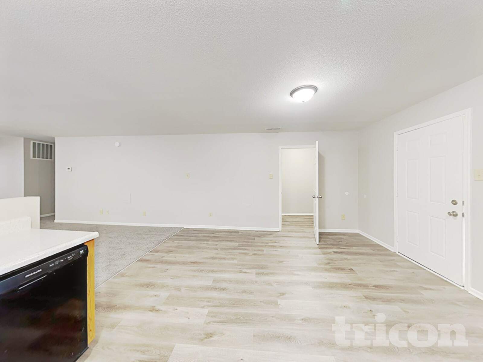 Building Photo - 8039 Retreat Ln