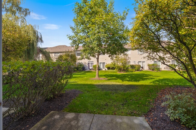 Building Photo - 17578 Gilbert Dr