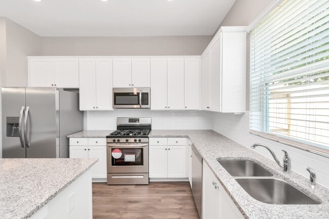 Building Photo - 2717 Ruhman Flds Dr